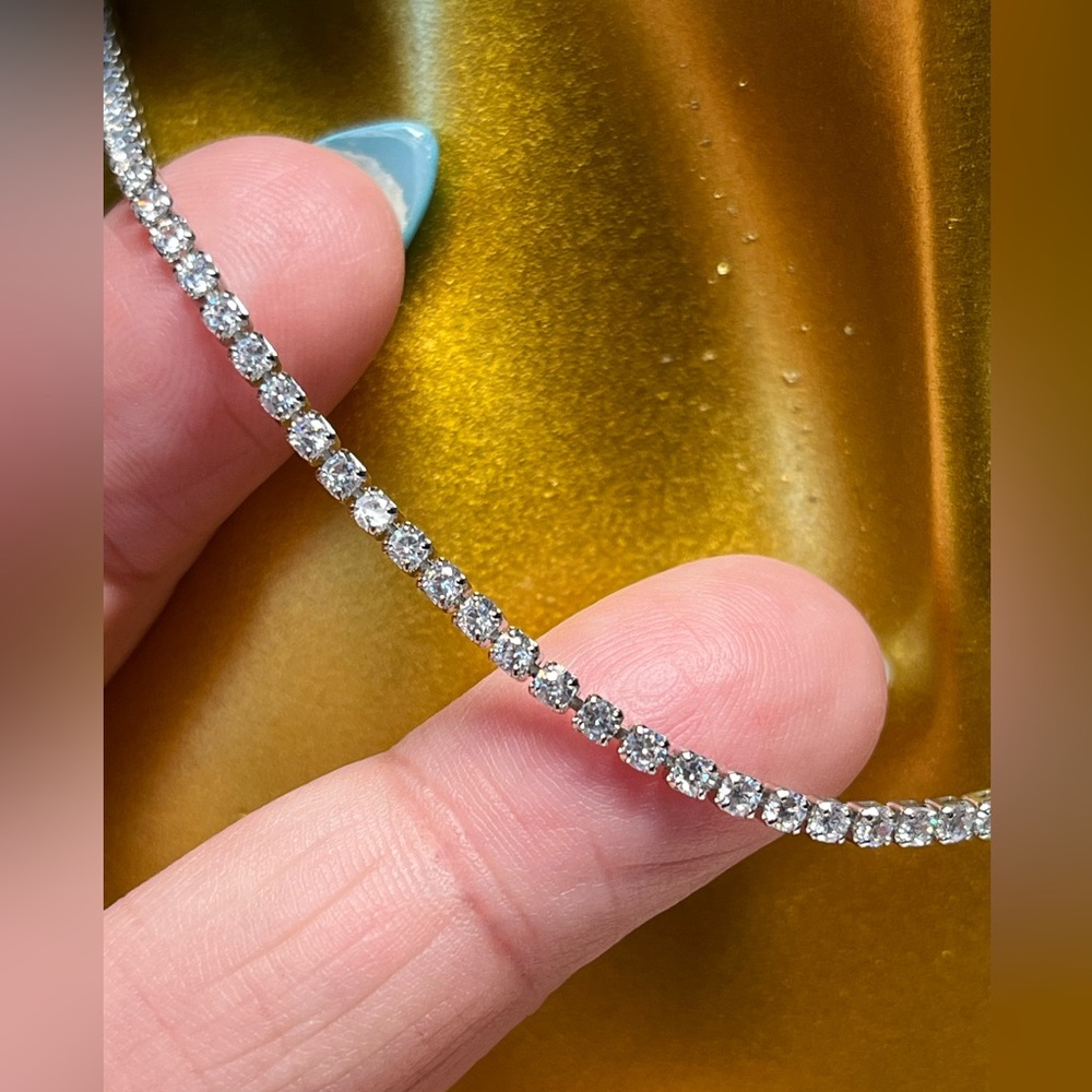 Silver rhinestone chain/collar NWOT